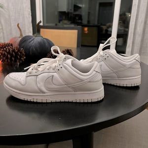 Women’s Low Dunk Nikes